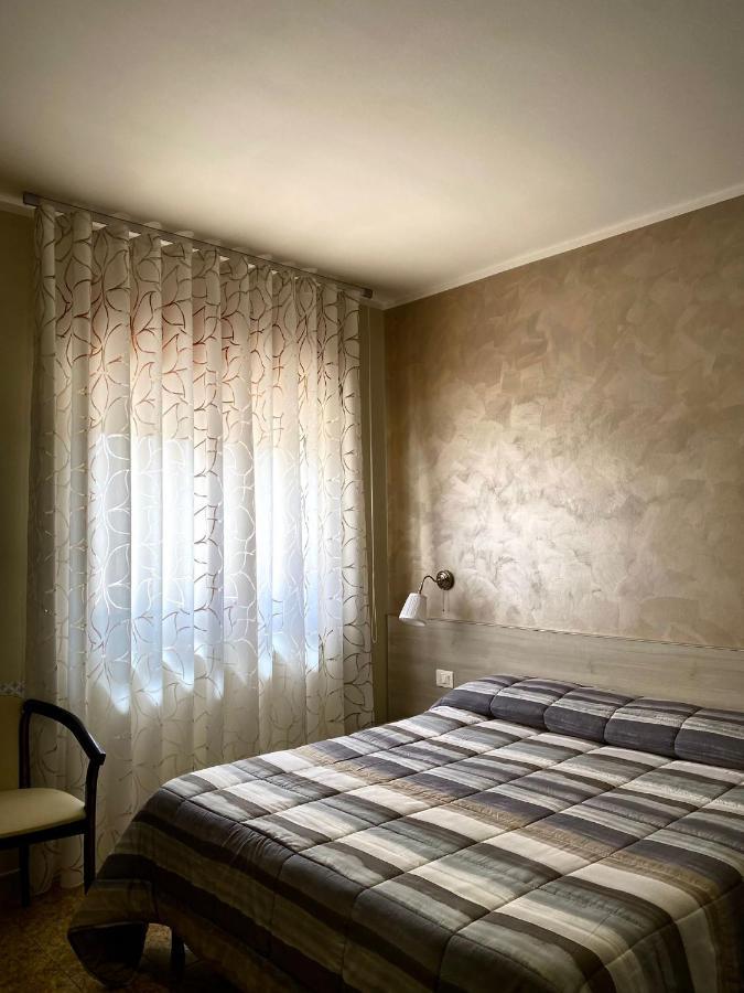 Hotel Vallisdea Sala Consilina Kültér fotó