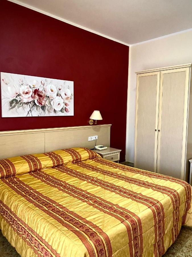 Hotel Vallisdea Sala Consilina Kültér fotó