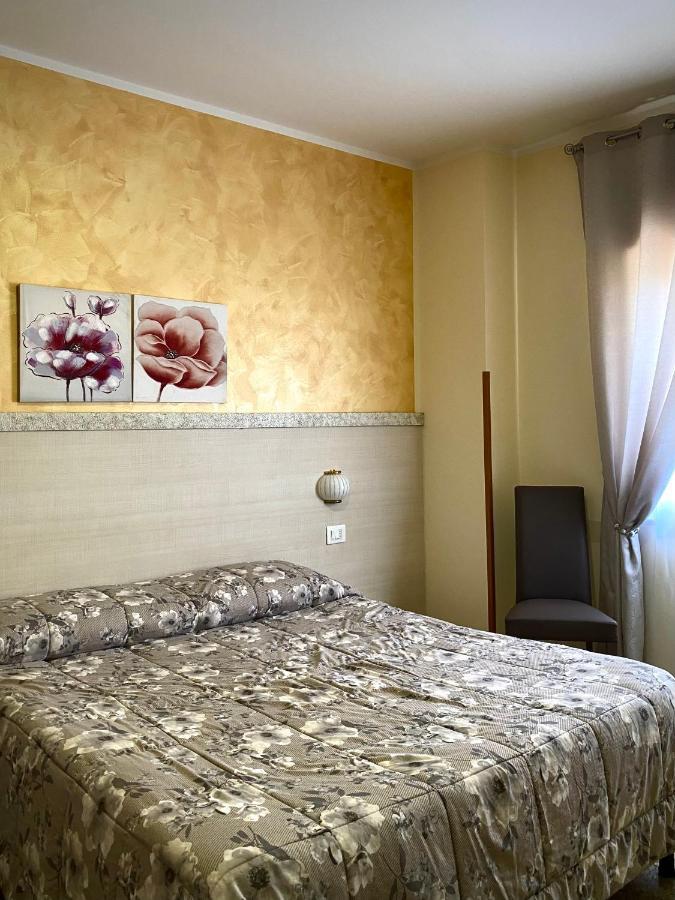 Hotel Vallisdea Sala Consilina Kültér fotó